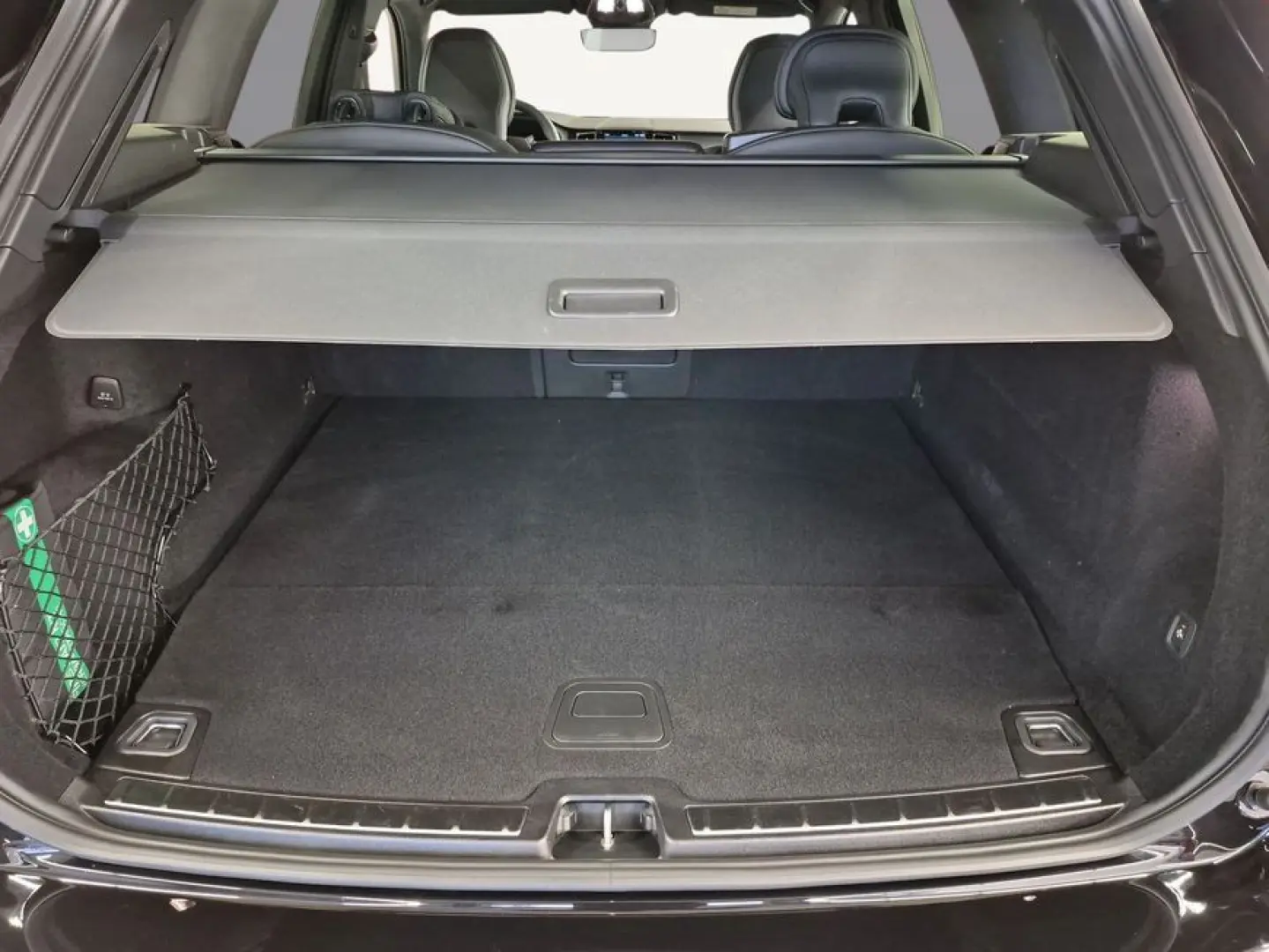 XC60 T8 AWD Plug-in Hybrid Ultra Black Edition