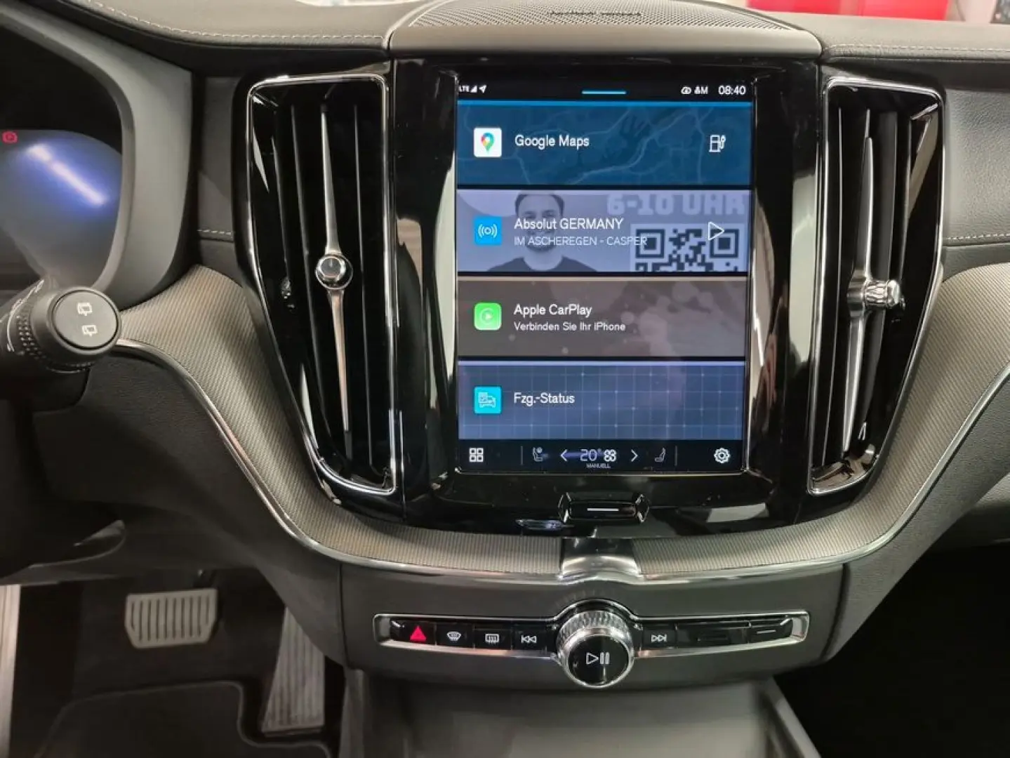 XC60 T8 AWD Plug-in Hybrid Ultra Black Edition