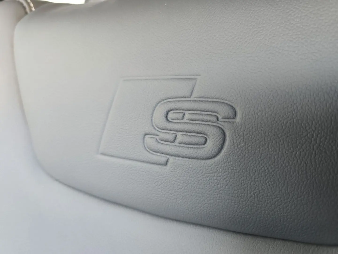 A6 Limousine 50 TFSI e qu S line AHK B&O HuD