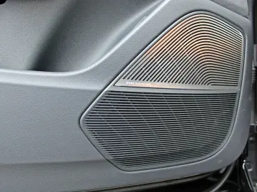 RSQ8 KERAMIK PANO 305km/h B&O ADV. CARBON EA8