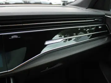 RSQ8 KERAMIK PANO 305km/h B&O ADV. CARBON EA8