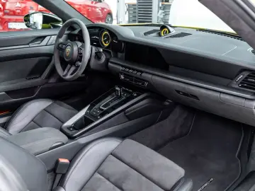 911 Carrera GTS I PCCB I PDLS+ I Bose I 1. Hand