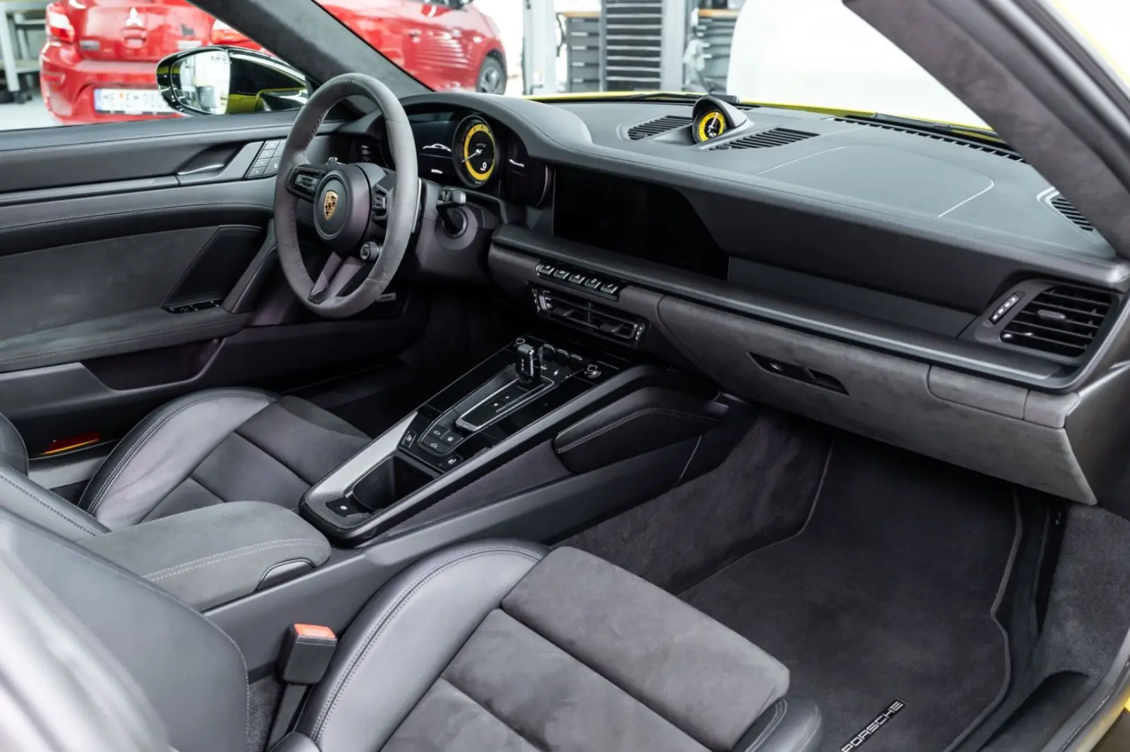 911 Carrera GTS I PCCB I PDLS+ I Bose I 1. Hand