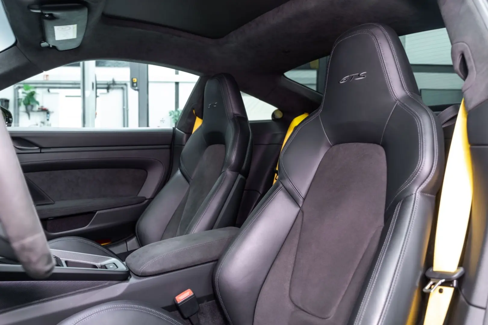 911 Carrera GTS I PCCB I PDLS+ I Bose I 1. Hand