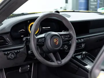911 Carrera GTS I PCCB I PDLS+ I Bose I 1. Hand
