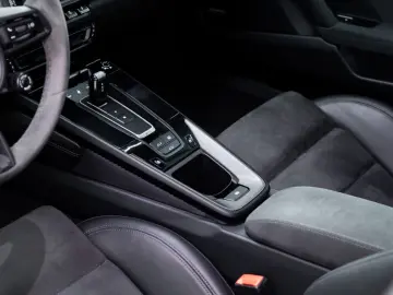 911 Carrera GTS I PCCB I PDLS+ I Bose I 1. Hand