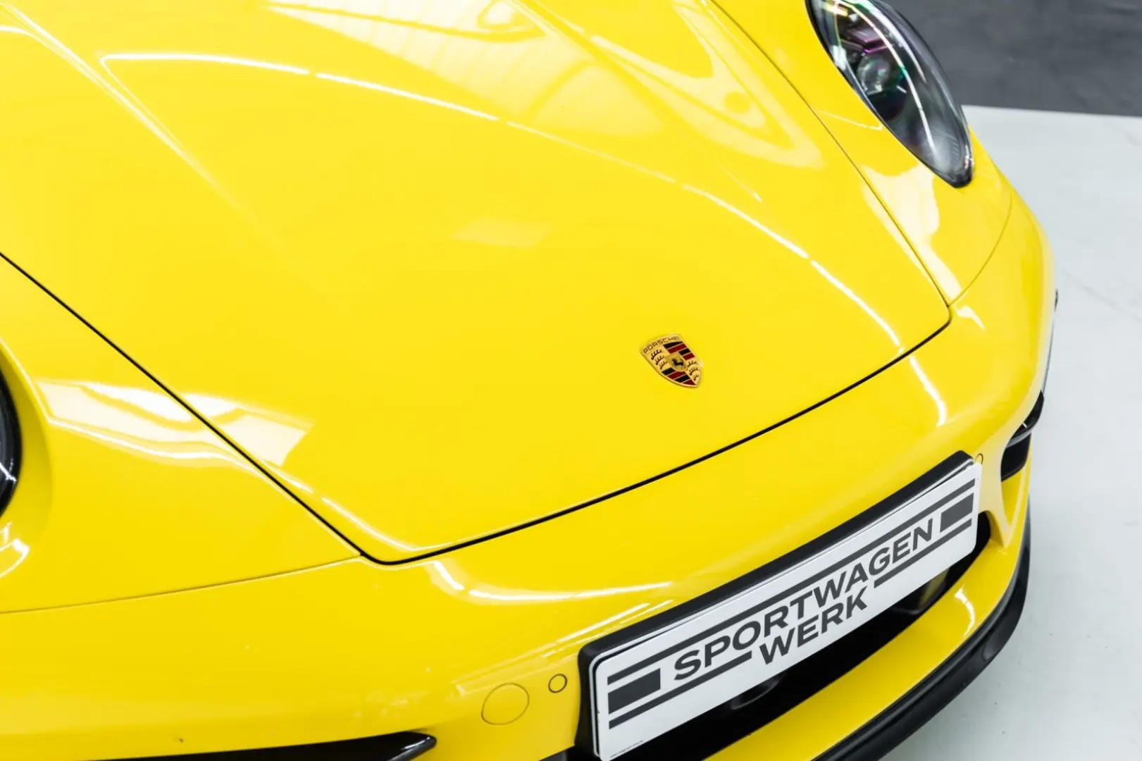 911 Carrera GTS I PCCB I PDLS+ I Bose I 1. Hand
