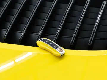 911 Carrera GTS I PCCB I PDLS+ I Bose I 1. Hand