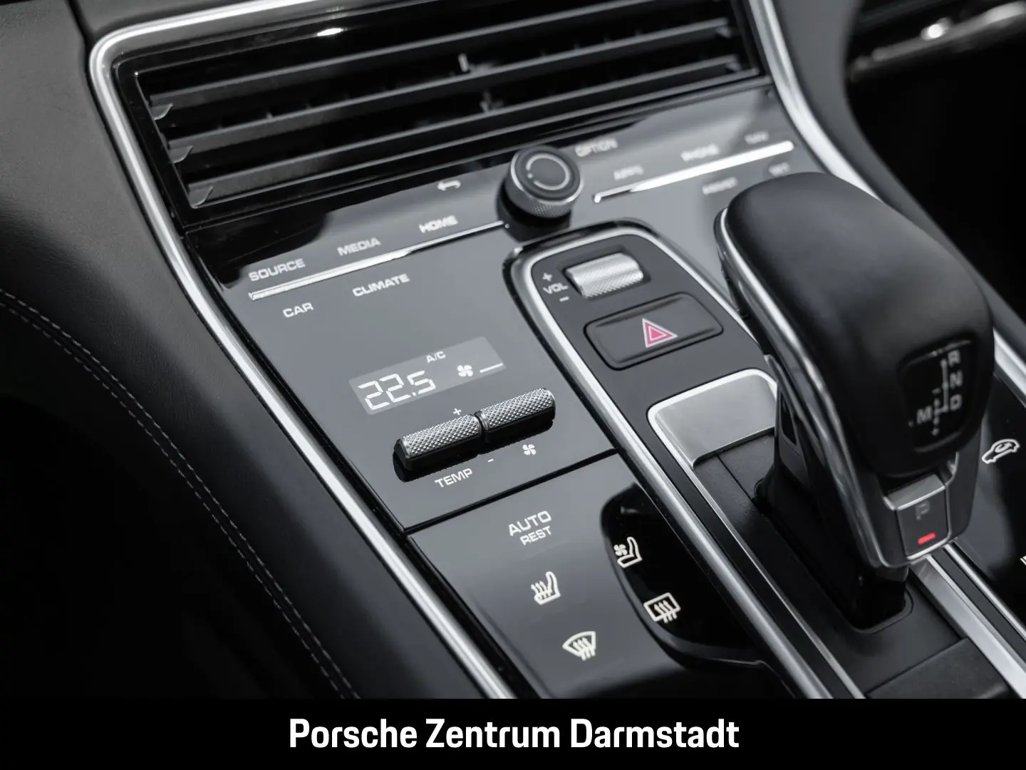 Panamera 4 E-Hybrid Sport Turismo Platinum Editi