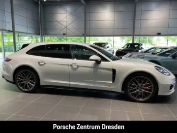 Panamera GTS ST Bose Sitzbelü 21