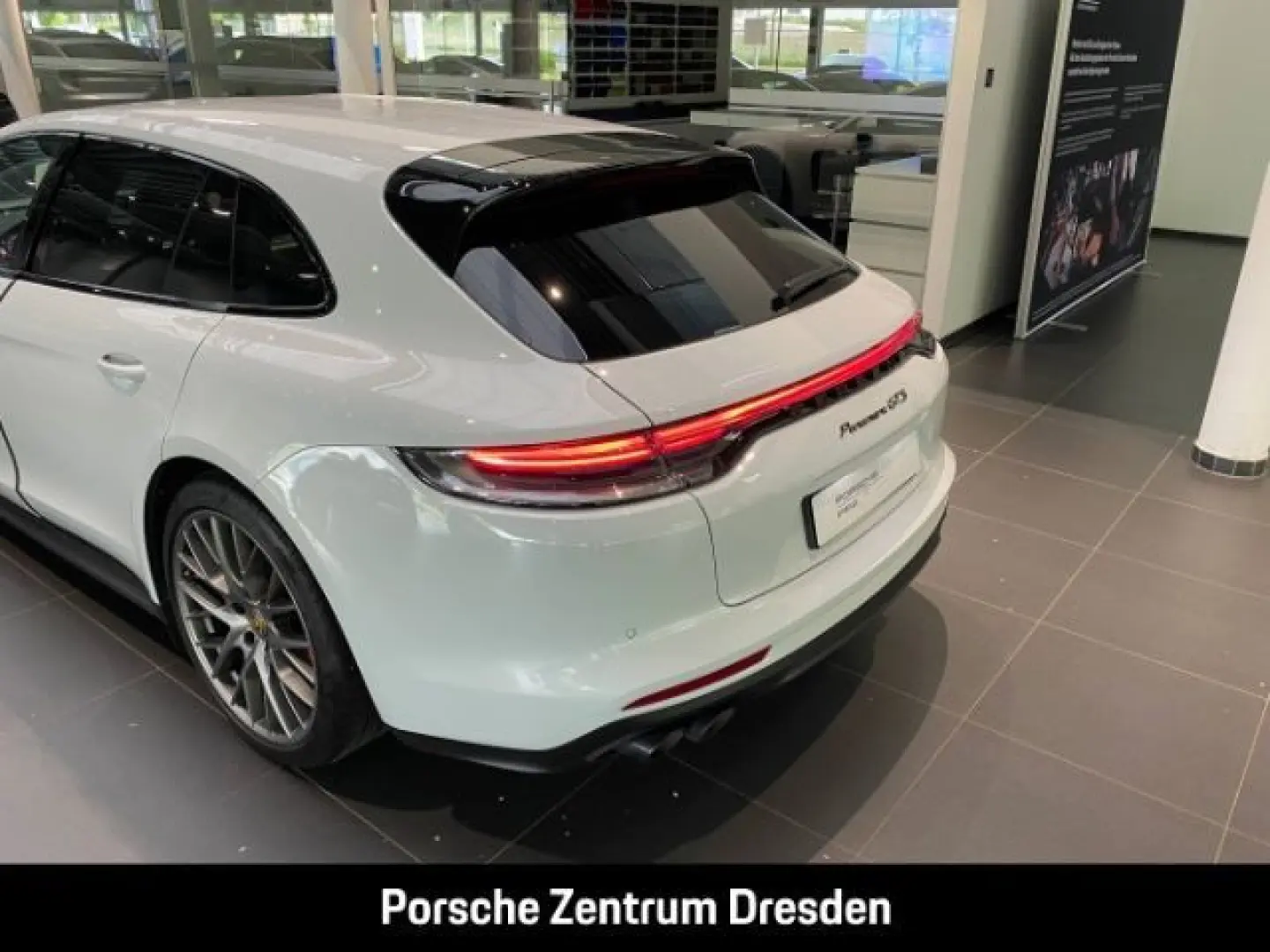 Panamera GTS ST Bose Sitzbelü 21