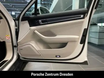 Panamera GTS ST Bose Sitzbelü 21