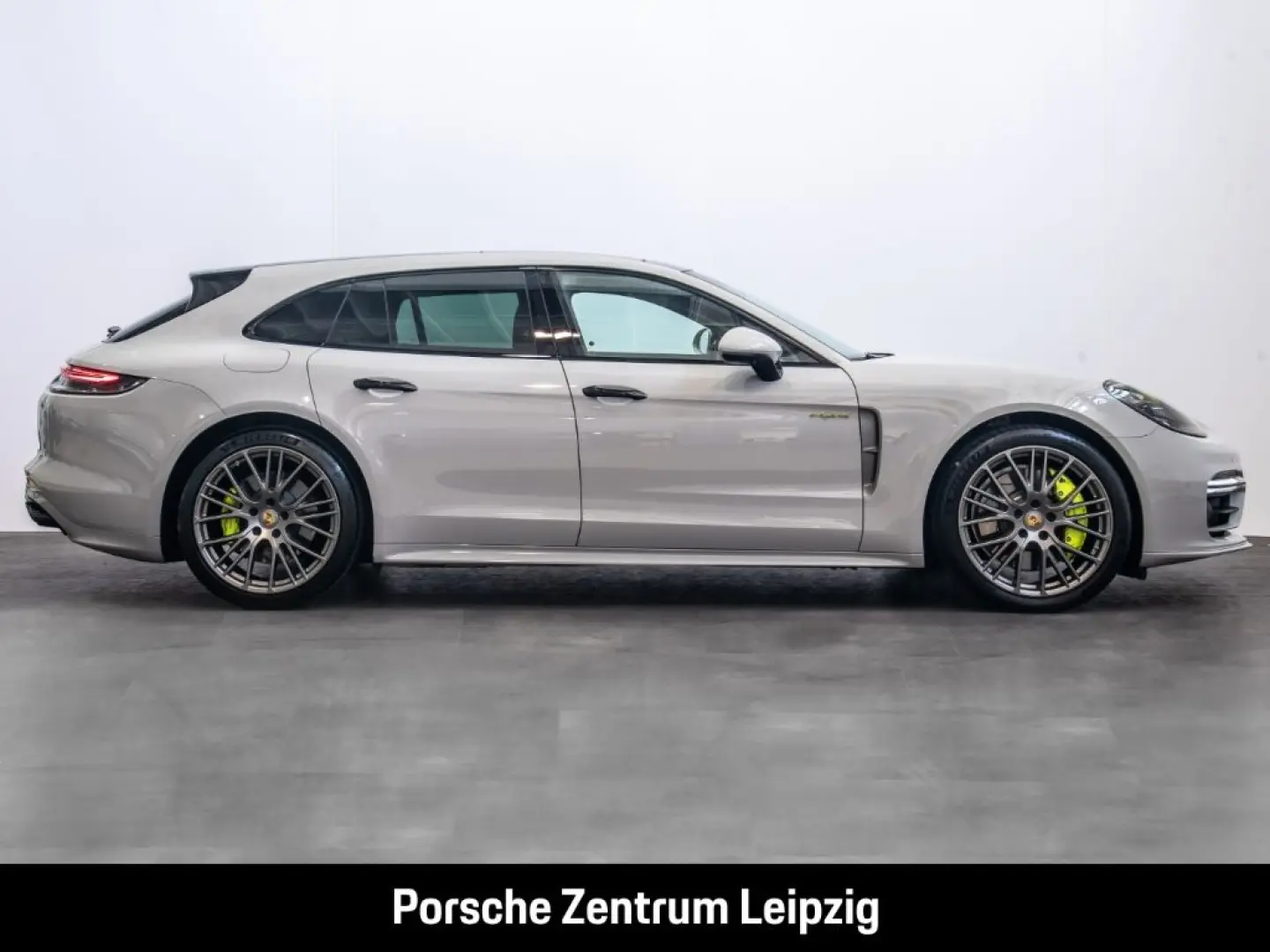 Panamera 4 E-Hybrid Sport Turismo Platinum Massa