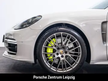 Panamera 4 E-Hybrid Sport Turismo Platinum Massa