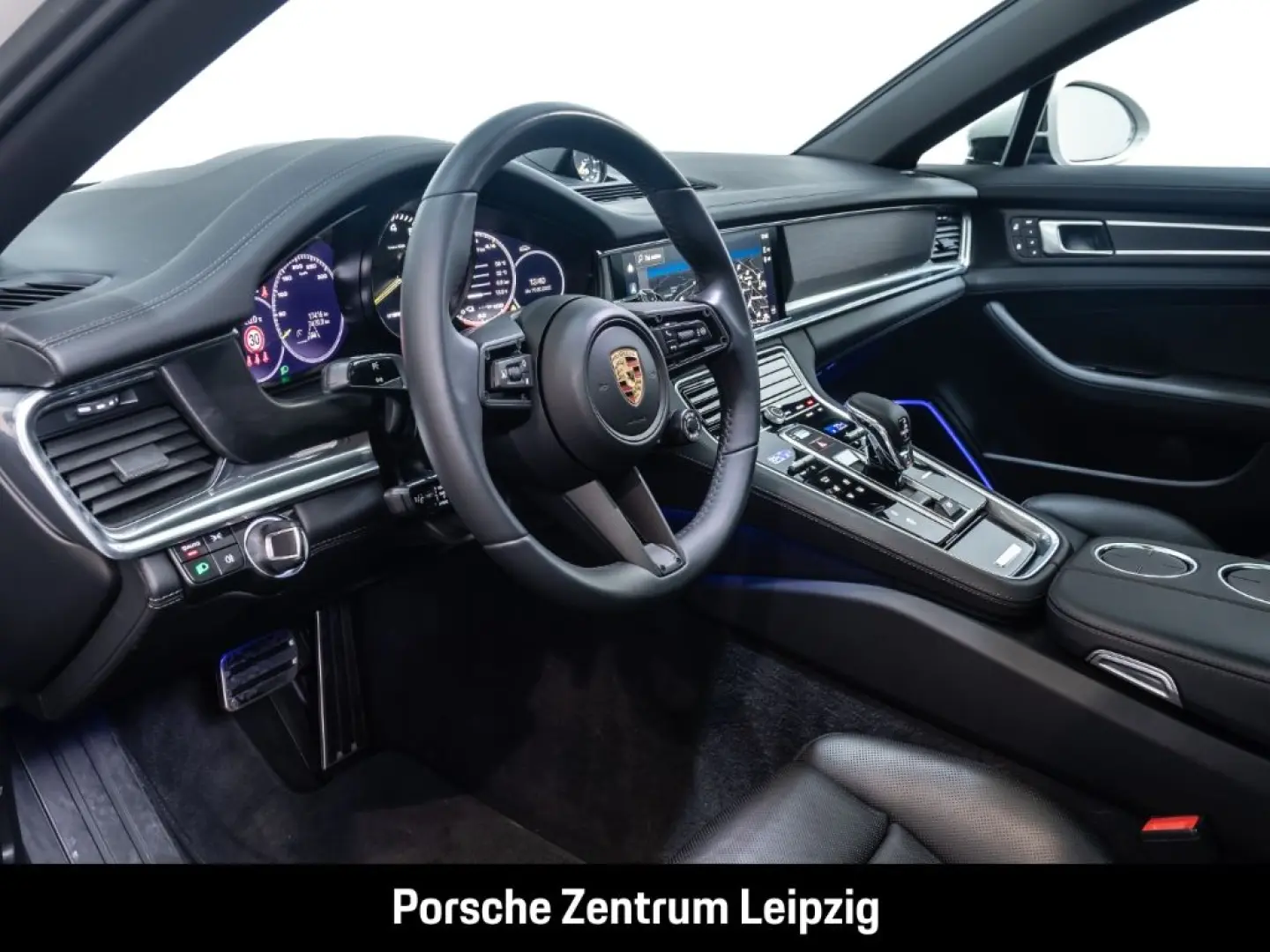 Panamera 4 E-Hybrid Sport Turismo Platinum Massa