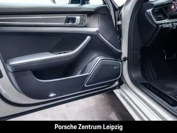 Panamera 4 E-Hybrid Sport Turismo Platinum Massa