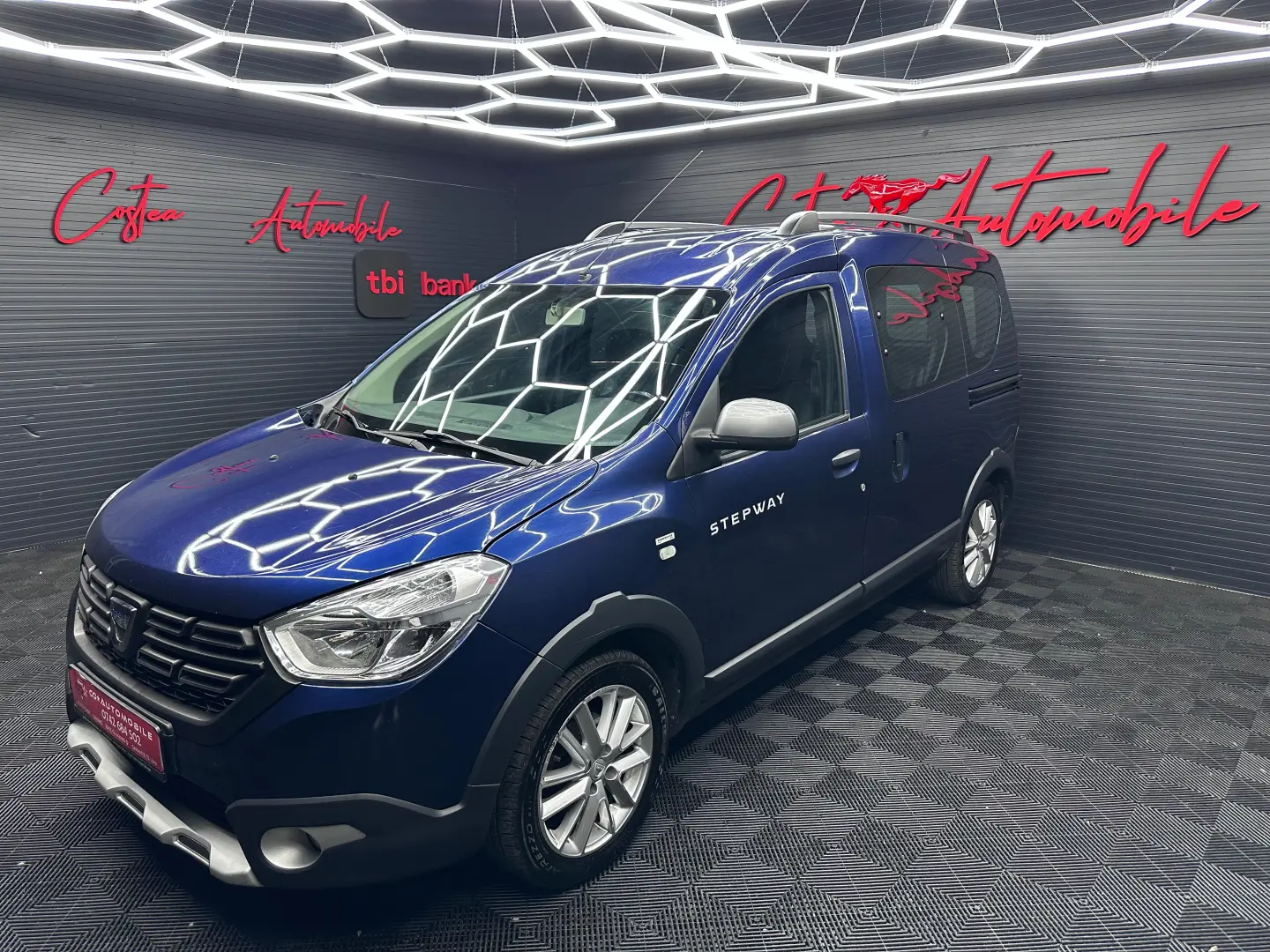 DACIA DOKKER STEPWAY, 1.6Benzina, Navigatie, An 2019