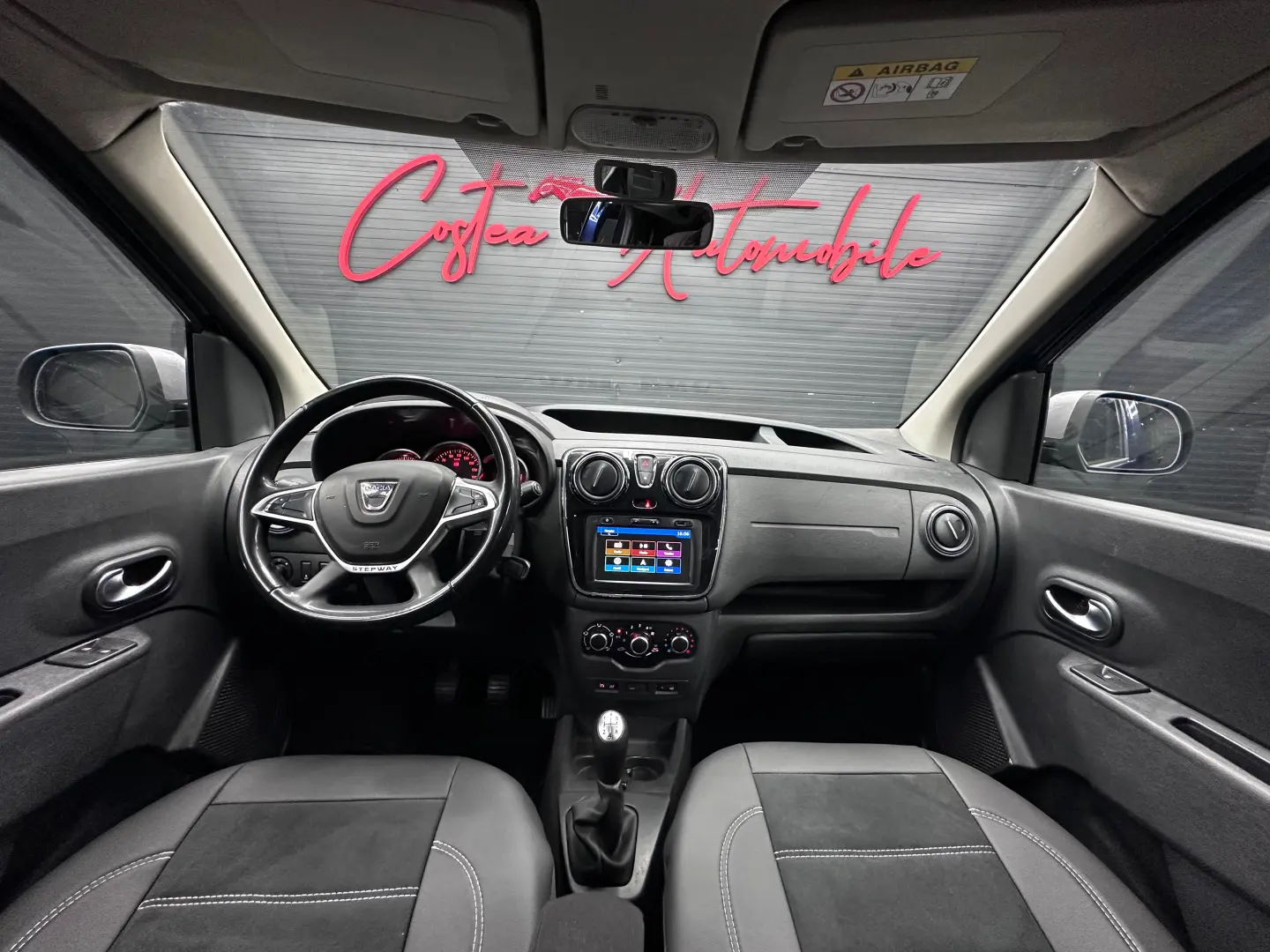 DACIA DOKKER STEPWAY, 1.6Benzina, Navigatie, An 2019