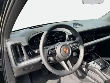 Porsche Cayenne E-Hybrid BOSE Panoramadach InnoDrive
