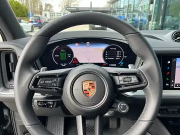 Porsche Cayenne E-Hybrid BOSE Panoramadach InnoDrive