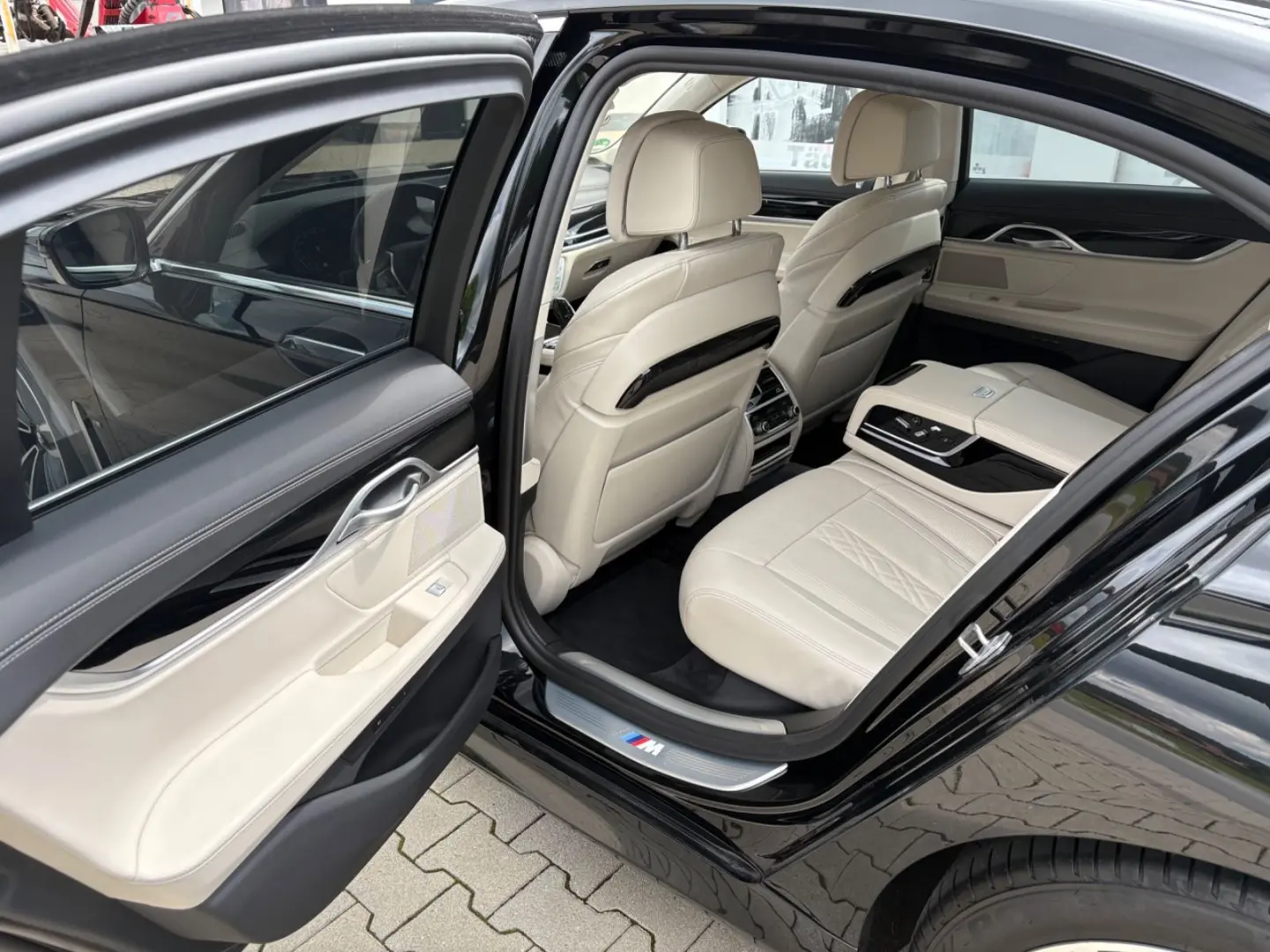 750 d xDrive Lim. M Sport LASER Alcantara H. STh