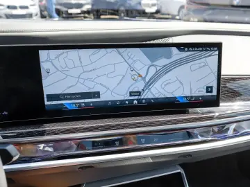 740d xDrive M SPORT+FOND ENT+STANDH+CONNOISSEUR 