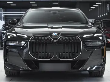 740d xDrive M Sport Mild Hybrid Sportautomatic