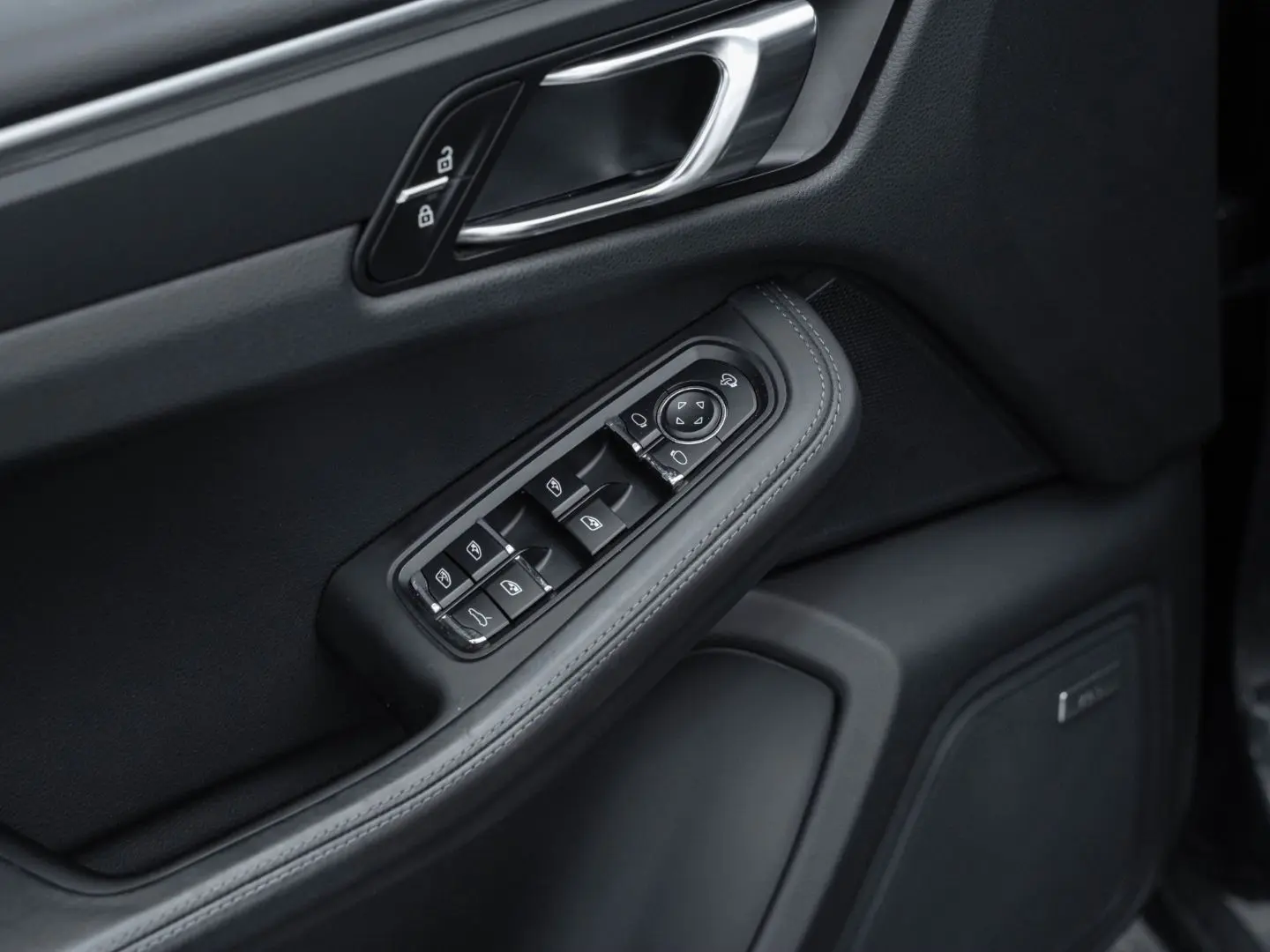 Macan Spurwechselassistent Rückfahrkamera BOSE
