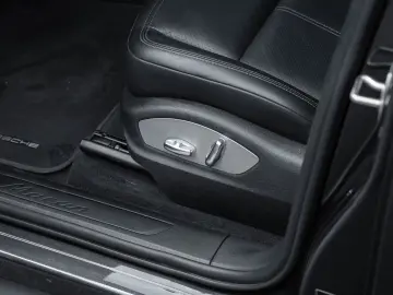 Macan Spurwechselassistent Rückfahrkamera BOSE