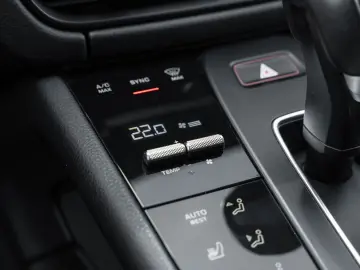 Macan Spurwechselassistent Rückfahrkamera BOSE
