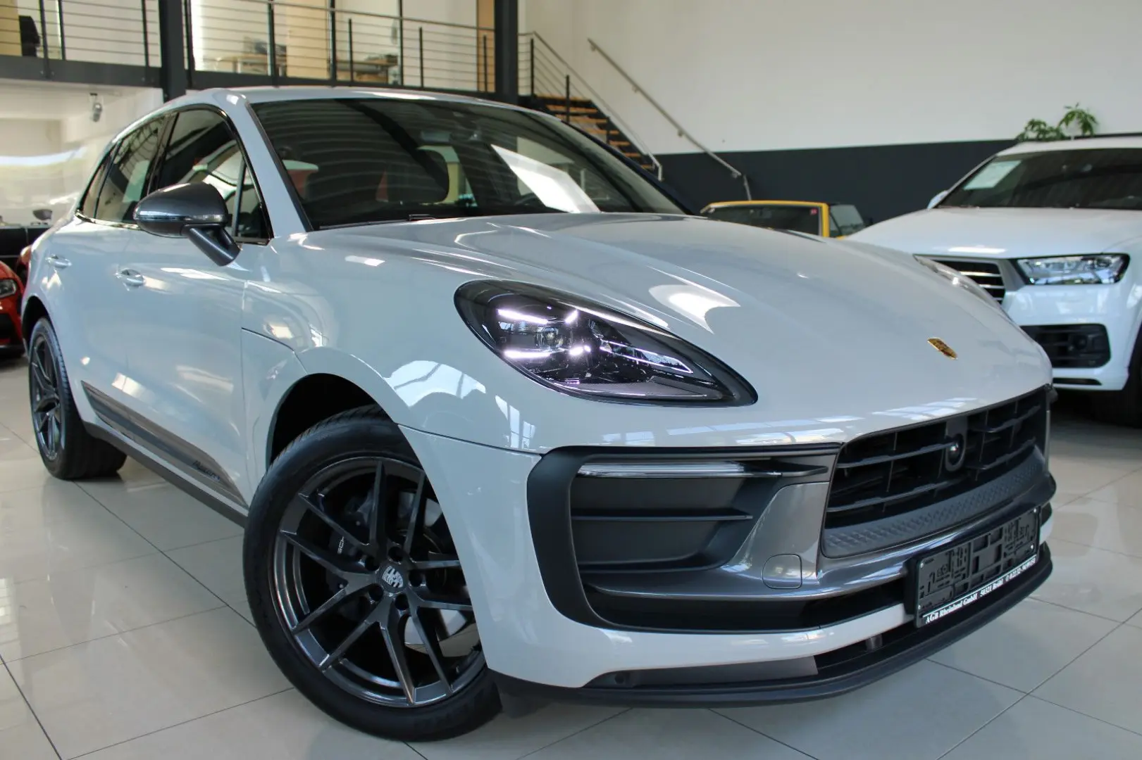 MACAN III T PDK 265PS PANORAMA KREIDE 1HAND TOP*