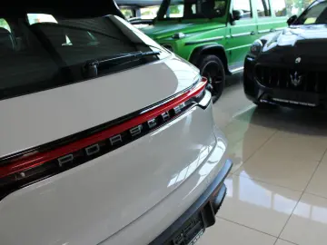 MACAN III T PDK 265PS PANORAMA KREIDE 1HAND TOP*
