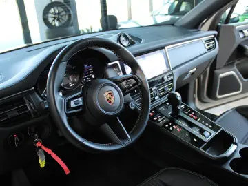 MACAN III T PDK 265PS PANORAMA KREIDE 1HAND TOP*