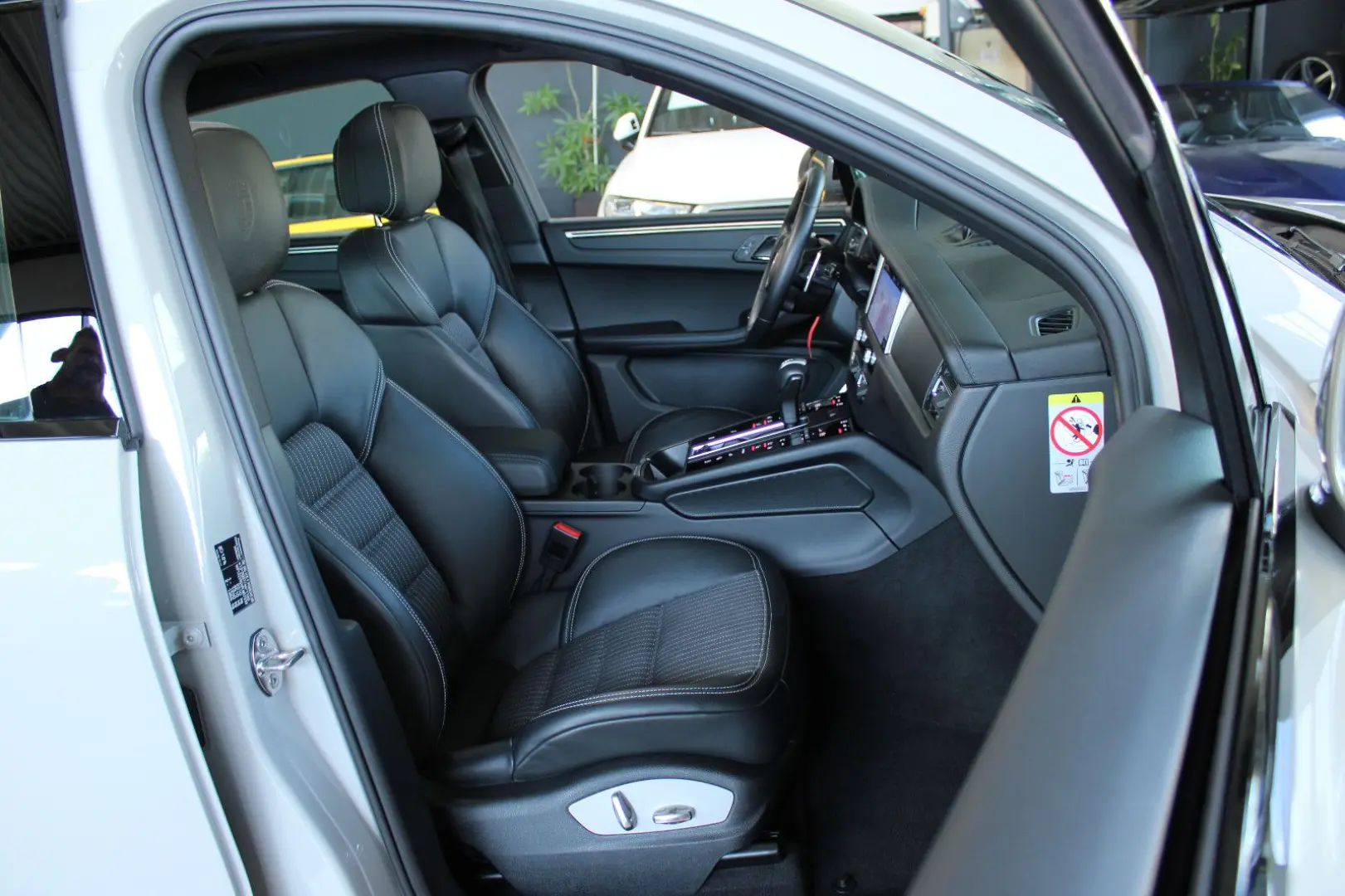 MACAN III T PDK 265PS PANORAMA KREIDE 1HAND TOP*