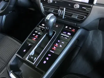 MACAN III T PDK 265PS PANORAMA KREIDE 1HAND TOP*