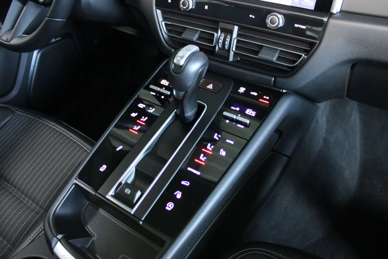 MACAN III T PDK 265PS PANORAMA KREIDE 1HAND TOP*