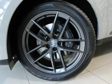 MACAN III T PDK 265PS PANORAMA KREIDE 1HAND TOP*
