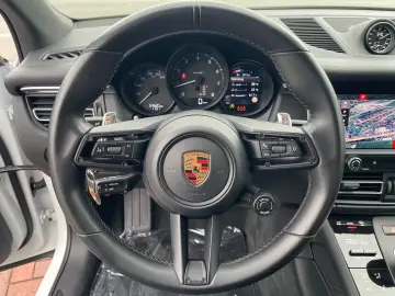 Macan *21