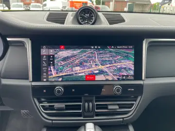 Macan *21
