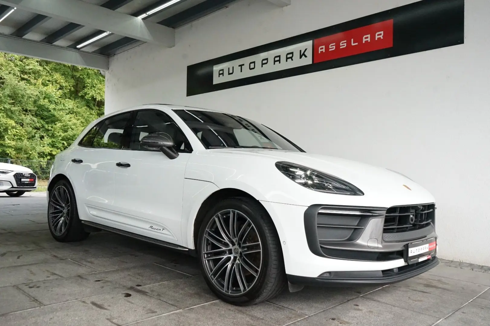 Macan T MY23/LUFT/PANO/AHK/ACC/18W/360°KEYL/21z