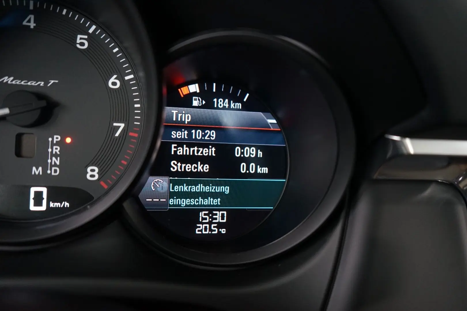 Macan T MY23/LUFT/PANO/AHK/ACC/18W/360°KEYL/21z