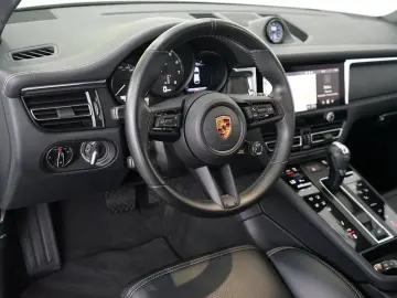 Macan T MY23/LUFT/PANO/AHK/ACC/18W/360°KEYL/21z
