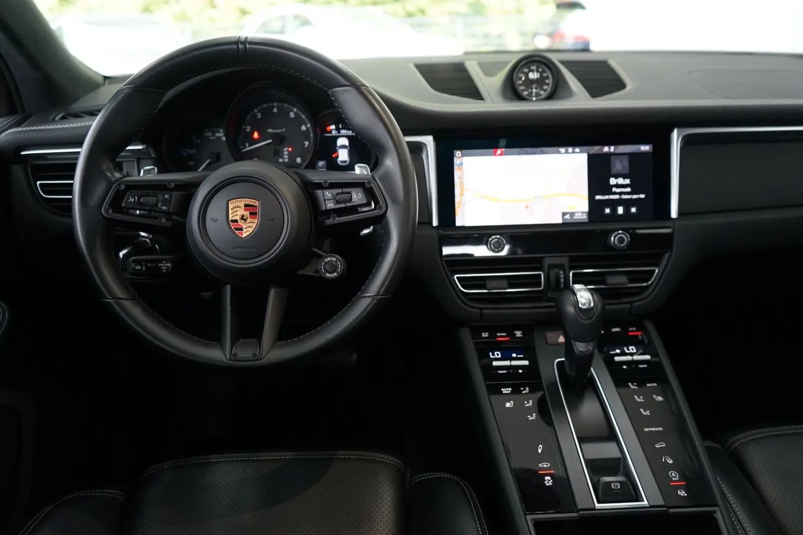 Macan T MY23/LUFT/PANO/AHK/ACC/18W/360°KEYL/21z