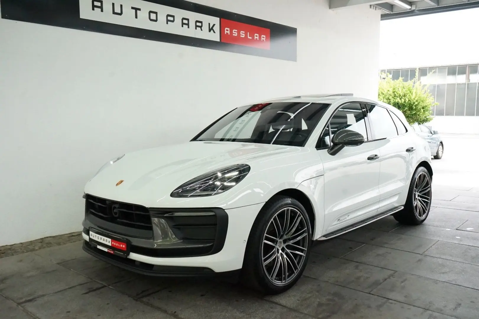 Macan T MY23/LUFT/PANO/AHK/ACC/18W/360°KEYL/21z