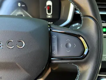 01 1.5 T Aut PHEV PANO+LED+NAVI+ACC+MEMO+SHZ+360