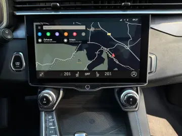 01 1.5 T Aut PHEV PANO+LED+NAVI+ACC+MEMO+SHZ+360