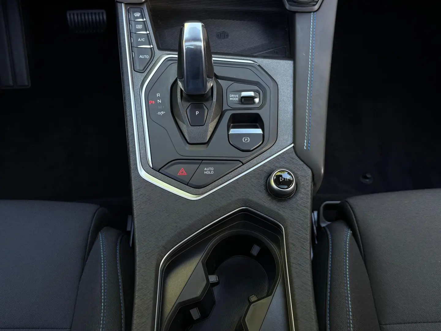 01 1.5 T Aut PHEV PANO+LED+NAVI+ACC+MEMO+SHZ+360
