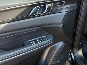 01 1.5 T Aut PHEV PANO+LED+NAVI+ACC+MEMO+SHZ+360