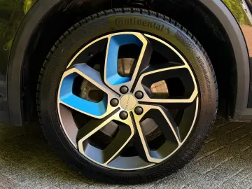 01 1.5 T Aut PHEV PANO+LED+NAVI+ACC+MEMO+SHZ+360