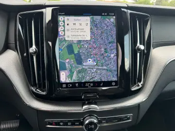 XC60 Ultimate Dark AWD